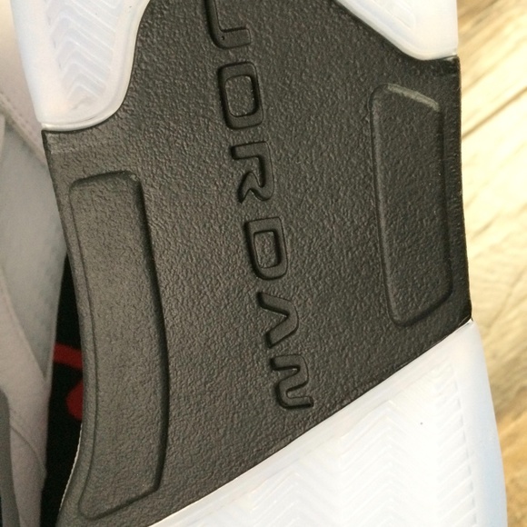 Jordan 5 Retro White Stealth (2021) M9, W10.5 - Picture 10 of 15